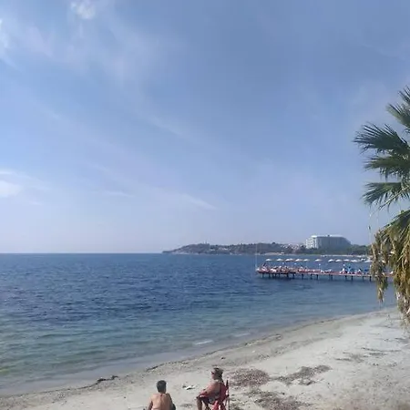 Hotel Genis Bahceli - Dogal Gazli Triblex Kusadasi