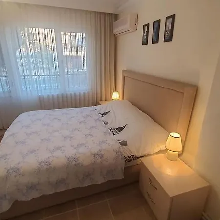 Genis Bahceli - Dogal Gazli Triblex Otel Kuşadası