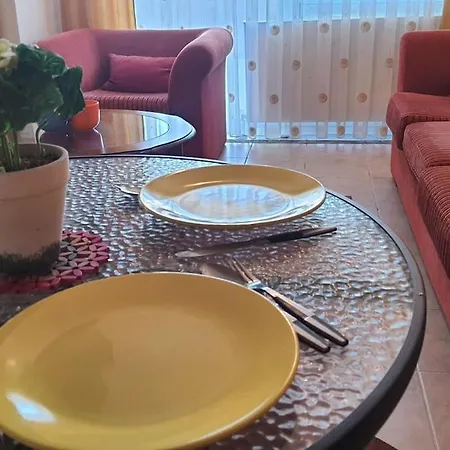 Genis Bahceli - Dogal Gazli Triblex Otel *