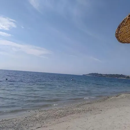 Genis Bahceli - Dogal Gazli Triblex * Kuşadası
